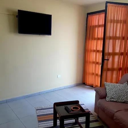 Vakantiehuis One Bedroom House At La 72 M Away From The Beach With Sea View And Wifi